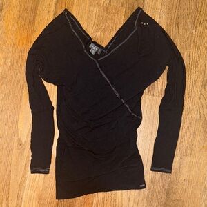 ALO Yoga Black V-Neck Long Sleeve Top